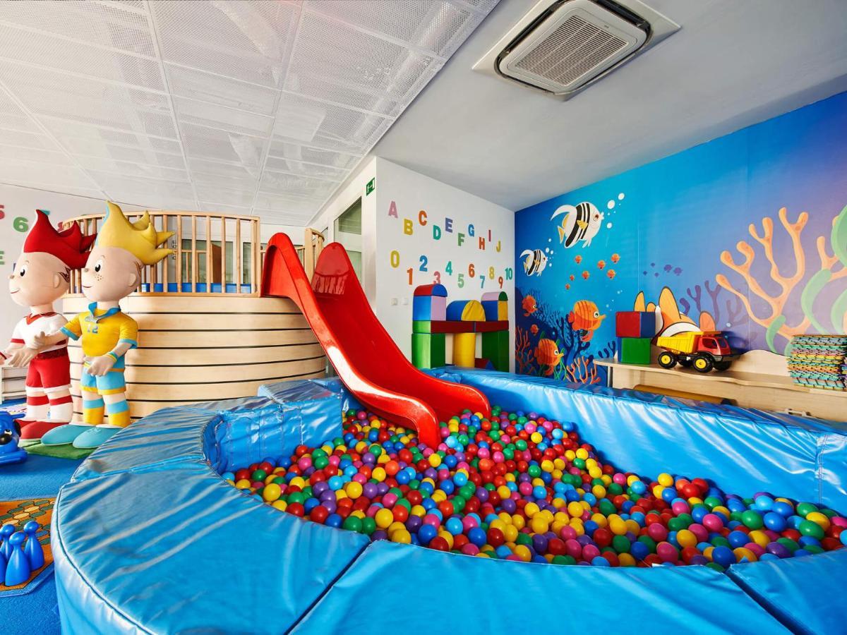 Vacationclub - Marine Hotel Apartament 214 科沃布热格 外观 照片